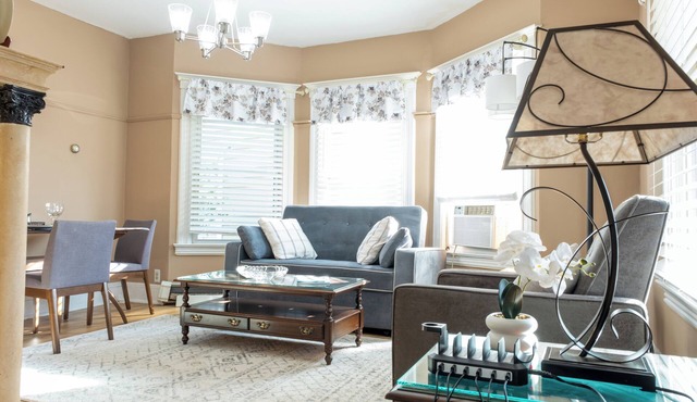 2BR Washer/Dryer High Speed Wi-Fi, perfect for extended stays