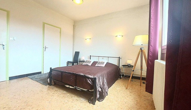 2km de mer plage 115m2 jardin 2ch 6pers ok animaux cheques vacances parking wifi