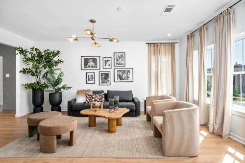 2Linkd Suites, 6BR Ensuite, Slps20, Pool-Spa, Gated