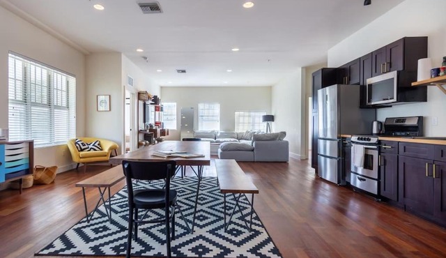 2min WALK 2 Beach 4beds 2 Baths Pet OK