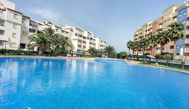 2nd floor sea view apartment, free wifi, communal pool, tennis