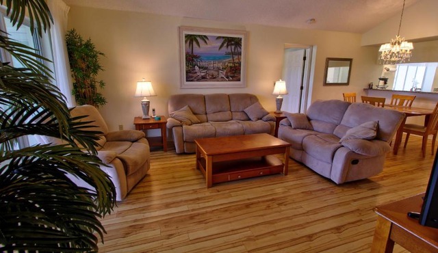 2nd floor 3BDR Condo In Farmington Vistas on Plantation Golf and CC - 458