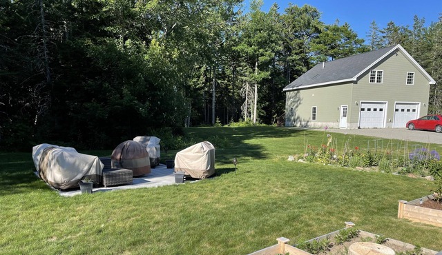 2nd Floor Apartment *MONTHLY RENTAL with no cleaning fees*