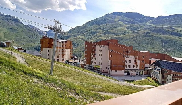 2nd floor, balcony, tv, ski locker, 27m², Les Menuires