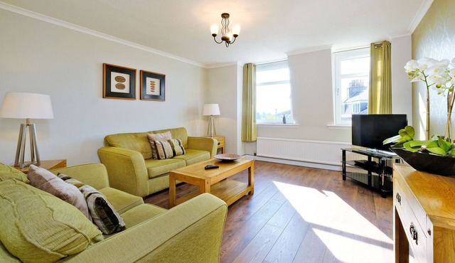 2nd Floor beautiful apartment in city centre