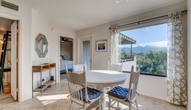 2nd Floor Condo Breathtaking Mountain Views Steps from Pool