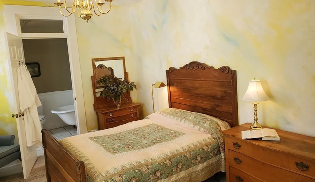 2nd floor Q. room