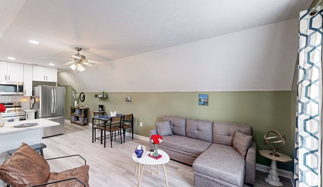 2nd Floor Unit with shared pool, playground, & gym access