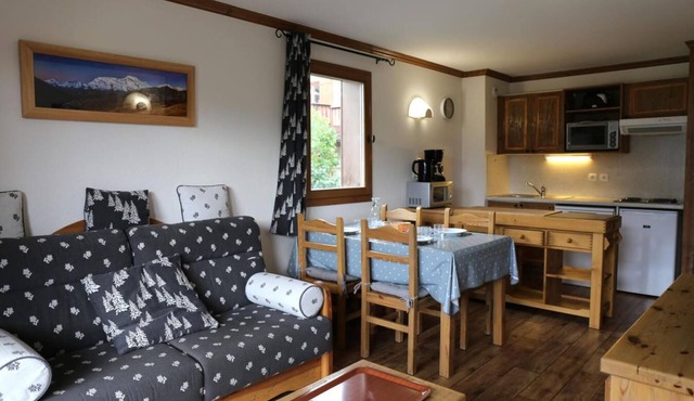 2nd floor, view open, balcony, tv, ski locker, 50m², Aussois