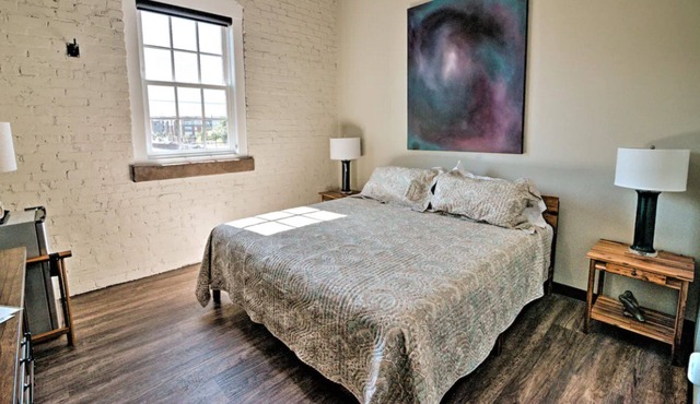 2nd Street Inn Room #10
