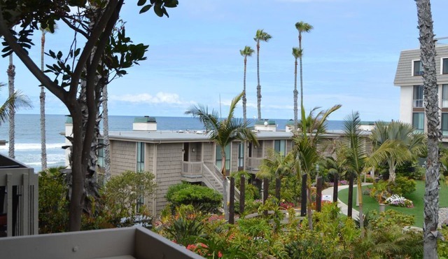 2nd unit in from the ocean in D building-Newly Remodeled-Shows Like a Model Home