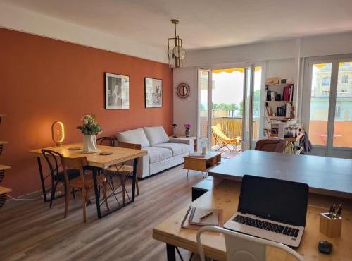 2P cosy avec terrasse, vue mer & plages à pied