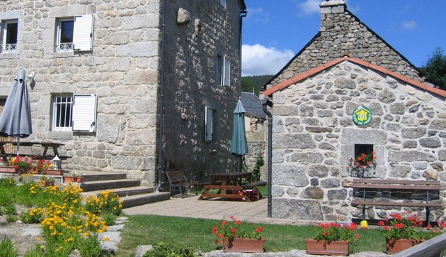 3 épis gîte with real fireplace in Lozère Margeride
