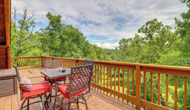 3,000 Sq Ft + Game Room: Ozarks Serenity Cabin!