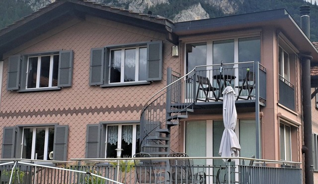 3 1/2-apartment on the first floor, ideal for couples/families/very quiet!