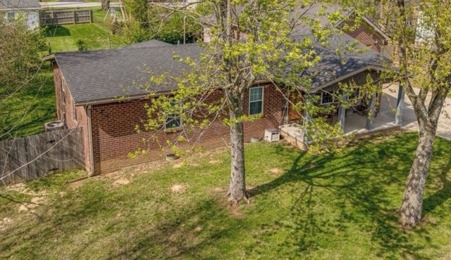 3/2 Close to I-75 & UK Pet friend quiet in the cut