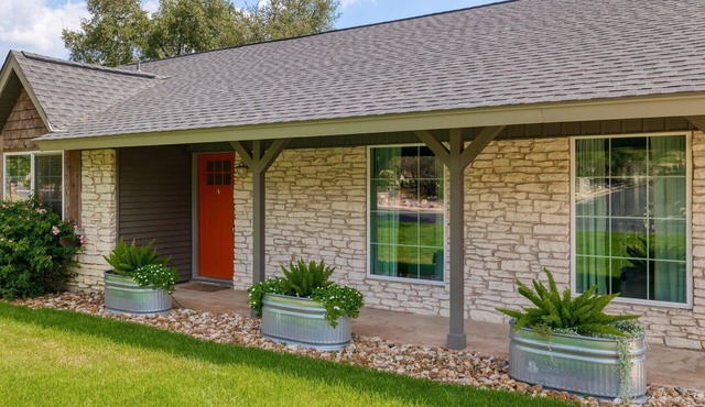 3/2 family home with garage and huge yard