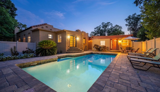 3/2 Luxury Spanish Villa - Pool - Pet Friendly