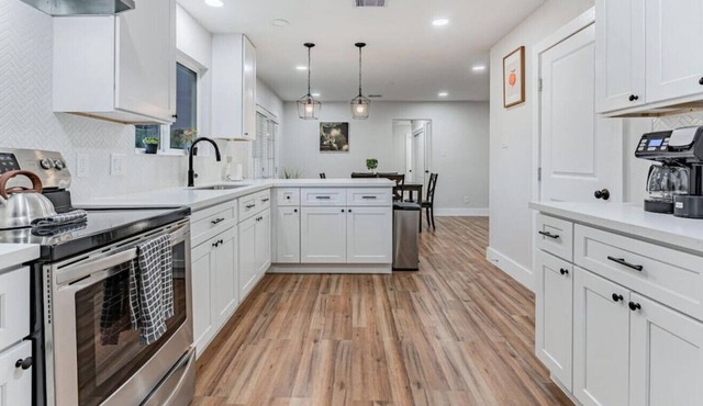 3/2 Newly Remodeled Home, See for Yourself!