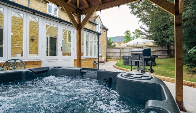 3 & 4 Hawthorn Cottages - a cottage that sleeps 9 guests in 5 bedrooms