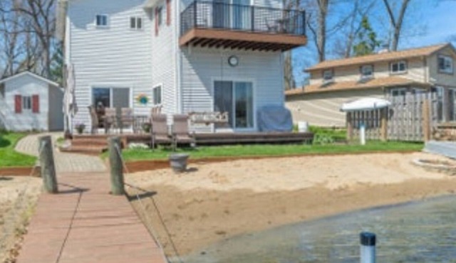 $3,500 Monthly Lake House Rental! Daily Rates Apply for Shorter Stays