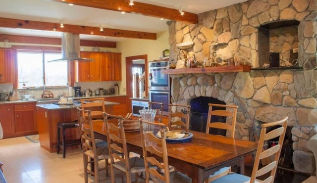 3,500 Sq Ft and Secluded