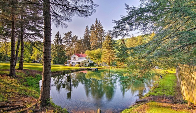 3-Acre Lodge w/Snowmobile & Four-Wheeling Trails