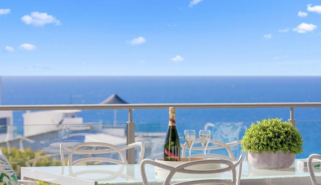 3 Alpha on Elanda - Stunning Ocean View Apartment