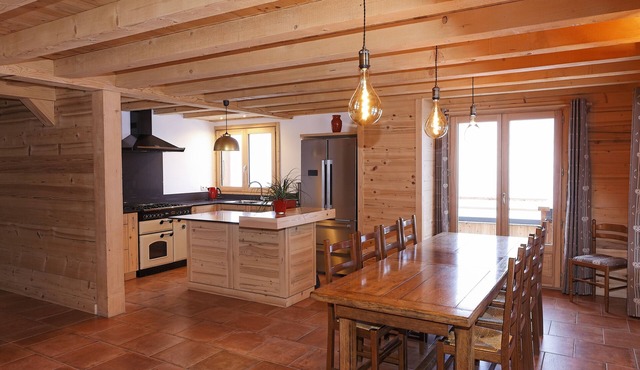 3 * Apartment ' Mont Blanc ', 125m², on the slopes, 8 to 10 pers