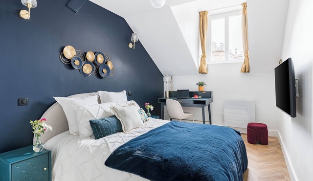 3 apartments on the same floor l 6 beds l 12 travellers l Hypercentre