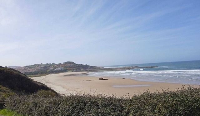 3-bedroom townhome in awesome San Vicente de la Barquera with WiFi