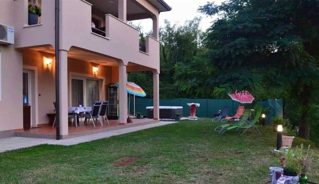 3 BD Apartment Pino with jacuz