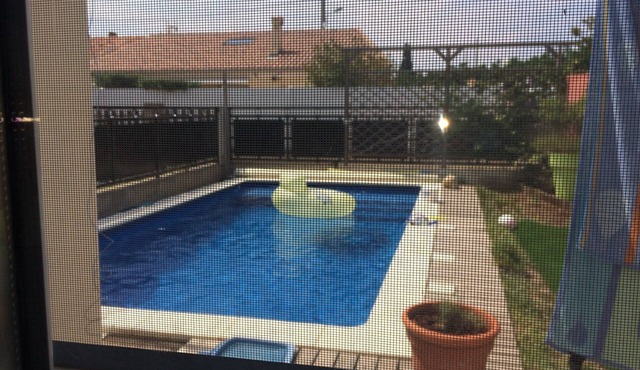 3 bd beach house with sea views + pool walk to beach