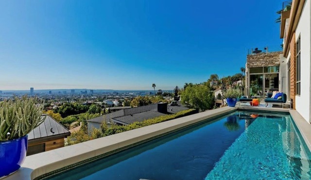 3 Bd Modern Sunset Strip View Home w/pool & spa