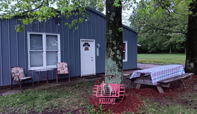 3 Bdr Getaway Hunters, Fishermen, Racers Vendors parking for your equipment!n