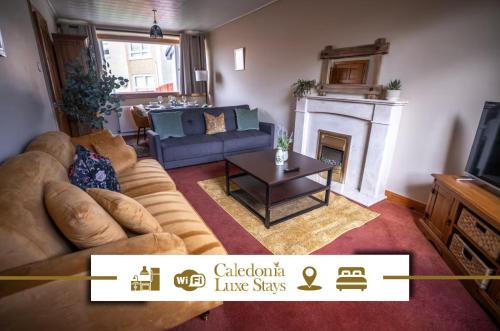 3 BDR House By Caledonia Luxe Stays Short Lets & Serviced Accommodation Motherwell