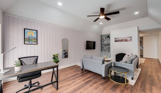 3 BDR New Renovated Home Smart Tech Boutique-Style Quiet Luxury Retreat