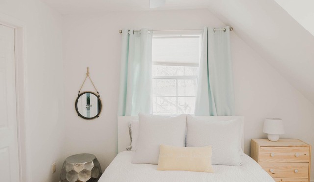 3 bdrm, 2.5 bath Classic Cape Cod Cottage