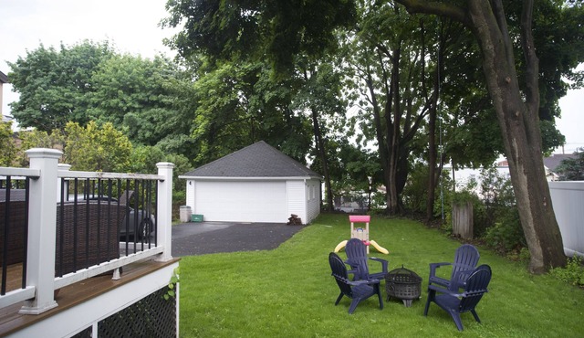 3-bdrm home, walking distance to everything!