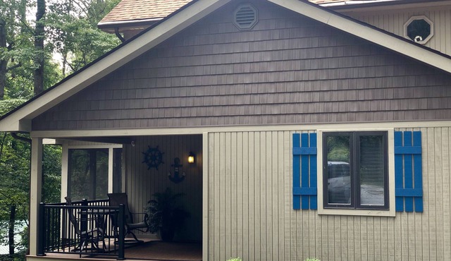 3 Bdrm Lake House Getaway - Three Minutes To Launch!