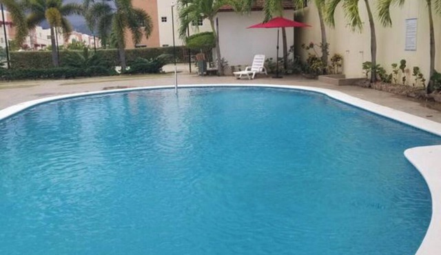 3 bedroom furnished apartment with pool gym parking 24 hours security