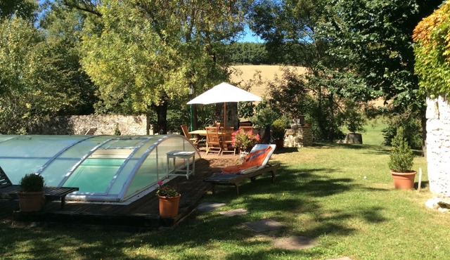 3 beautiful rooms with private terrace or balcony in an old farmhouse