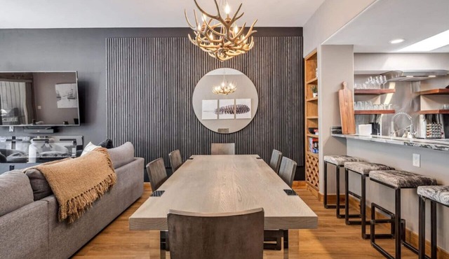 3 Bed/2 Bath Central Upscale Home near BC & Vail