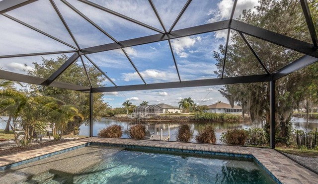 3 Bed / 2 Bath, Contemporary Waterfront Home w/Heated Pool