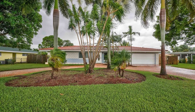 3-BED/2-BATH/ HEATED POOL HOME IN WEST PALM BEACH