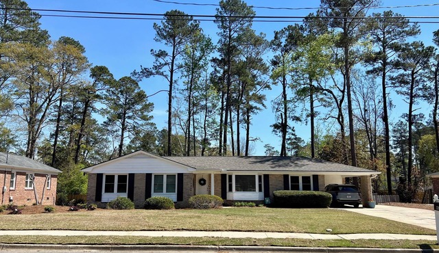 3 Bed/2 Bath Home for Master's Rental Located 2 Miles from Course