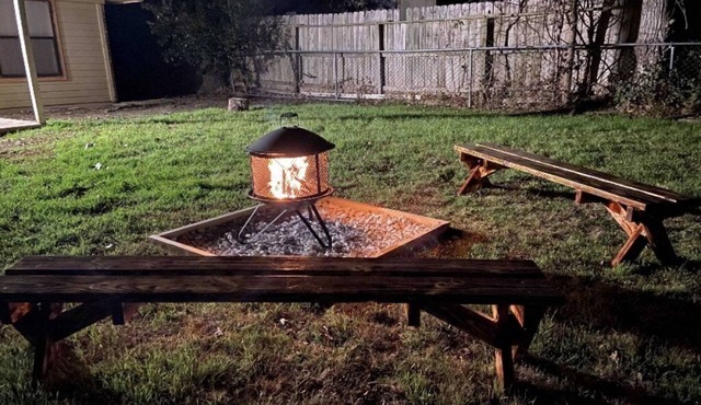 3 bed 2 bath home with game room and fire pit