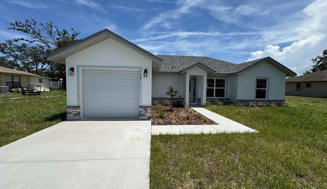 3 bed 2 bath in Spring Hill, Fla,for Vacation or Work,close to Oakhill hospital.