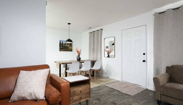 3 Bed 2 Bath Renovated Cozy Rustic Home