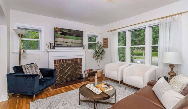 3 bed/2 bath-Walk to Jack Trice Stadium